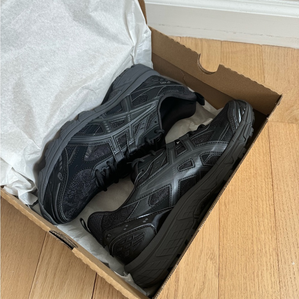 ASICS Women's GEL-Nunobiki Lace Sneaker